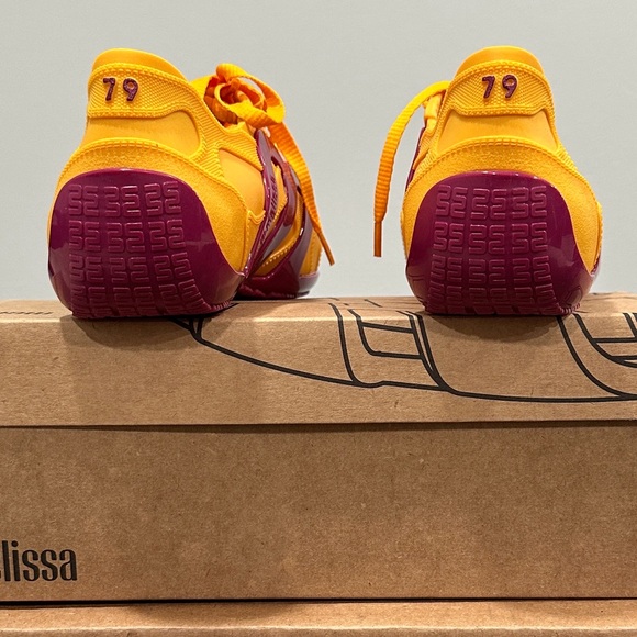 NWTB Melissa One of A Kind “Motion” Yellow and Purple Rubber Sneakers. Size 9US - Picture 4 of 10